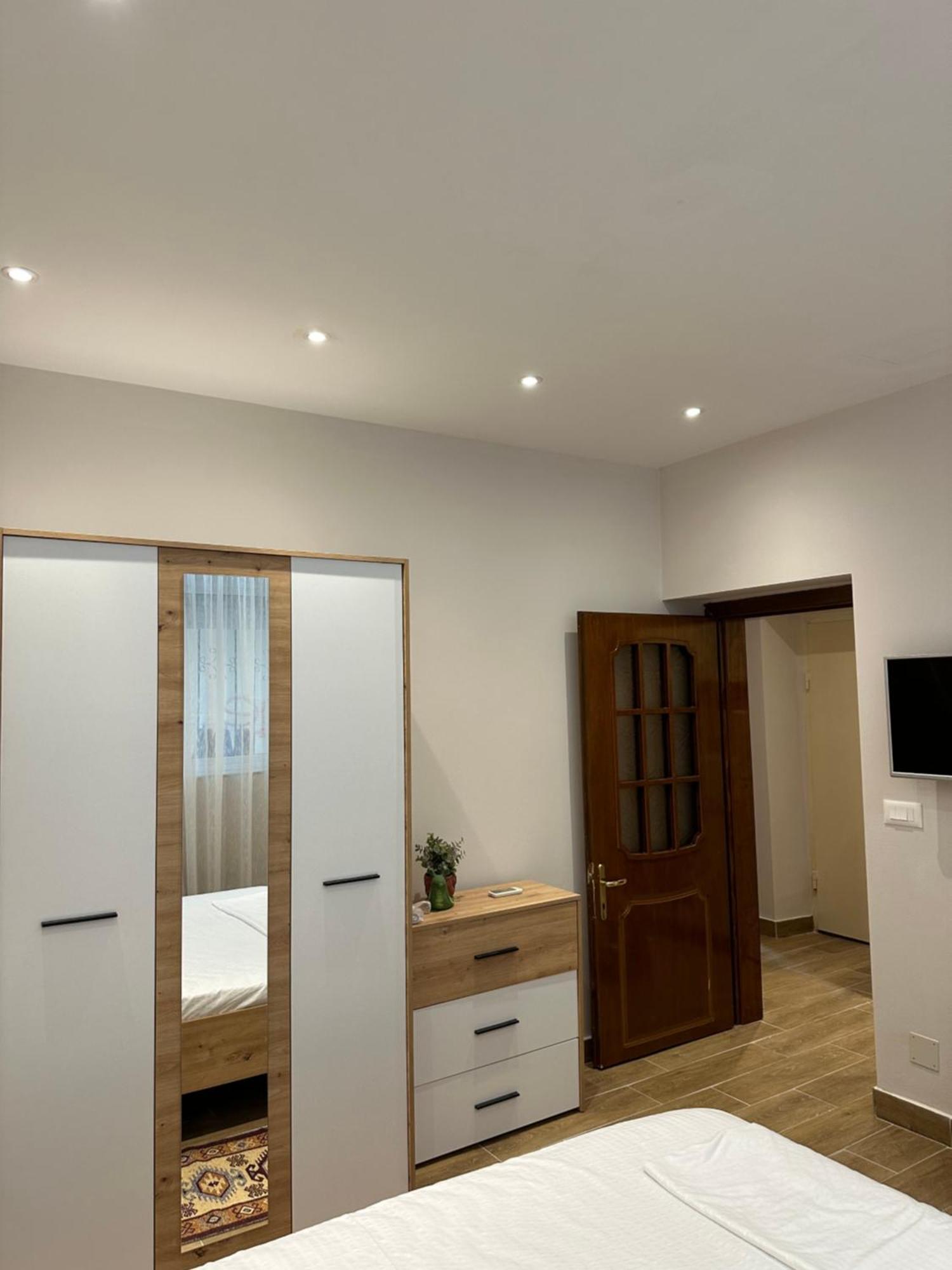 Tirana Home Εξωτερικό φωτογραφία